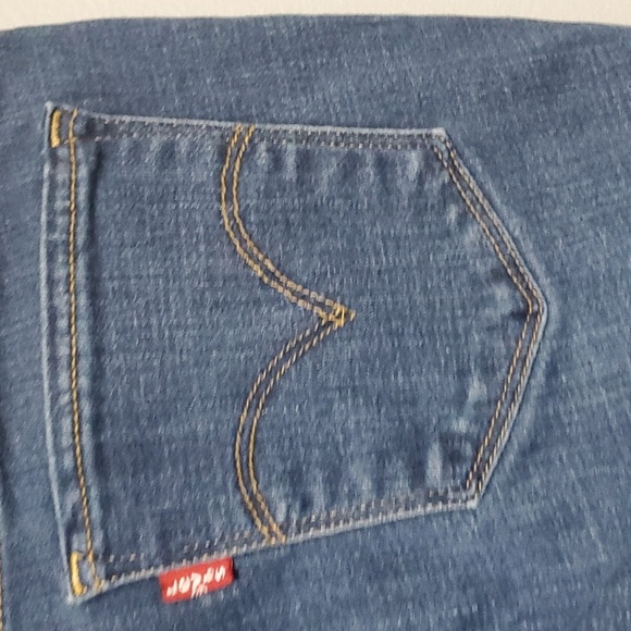 Levi's Jeans Womens Size 26 Size 2 Blue 711 Skinny with Gold Stitching - Picture 6 of 10